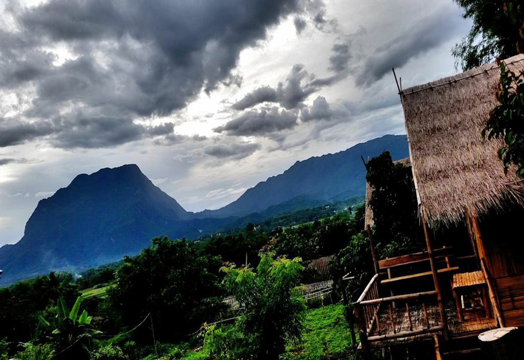 Baan Aingdoi Homestay, Чіанґдау Екстер'єр фото