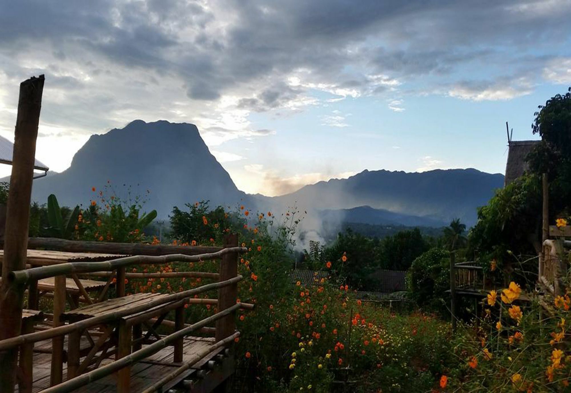 Baan Aingdoi Homestay, Чіанґдау Екстер'єр фото