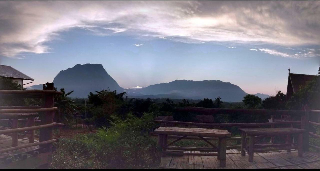Baan Aingdoi Homestay, Чіанґдау Екстер'єр фото