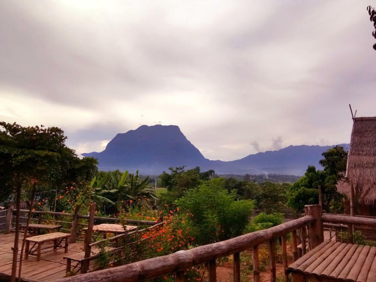 Baan Aingdoi Homestay, Чіанґдау Екстер'єр фото